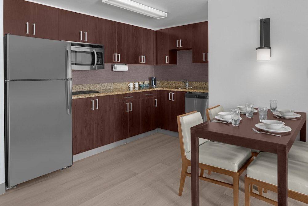 Residence Inn by Marriott Santa Clarita Valencia 1