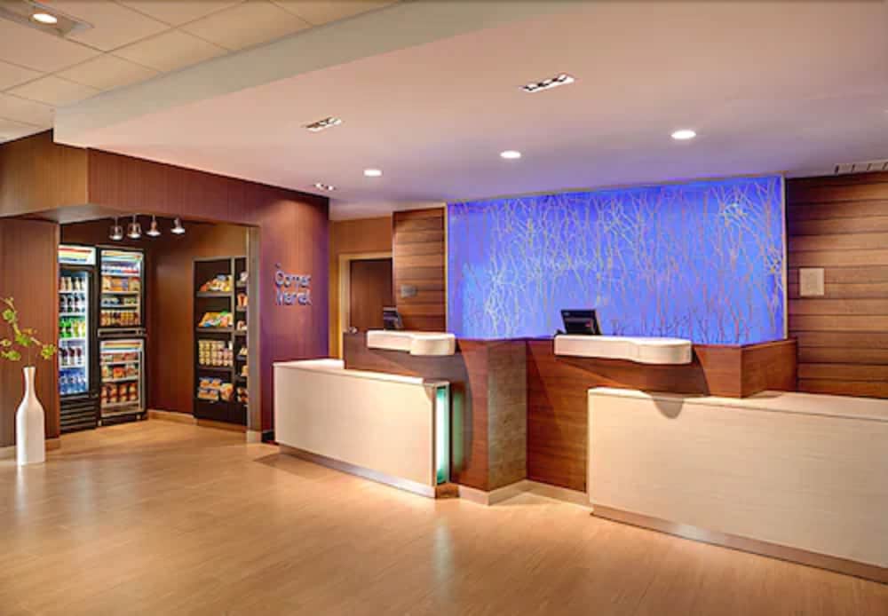 Fairfield Inn and Suites by Marriott Monaca 2