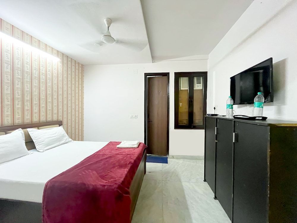 Roomshala 171 JP House 2