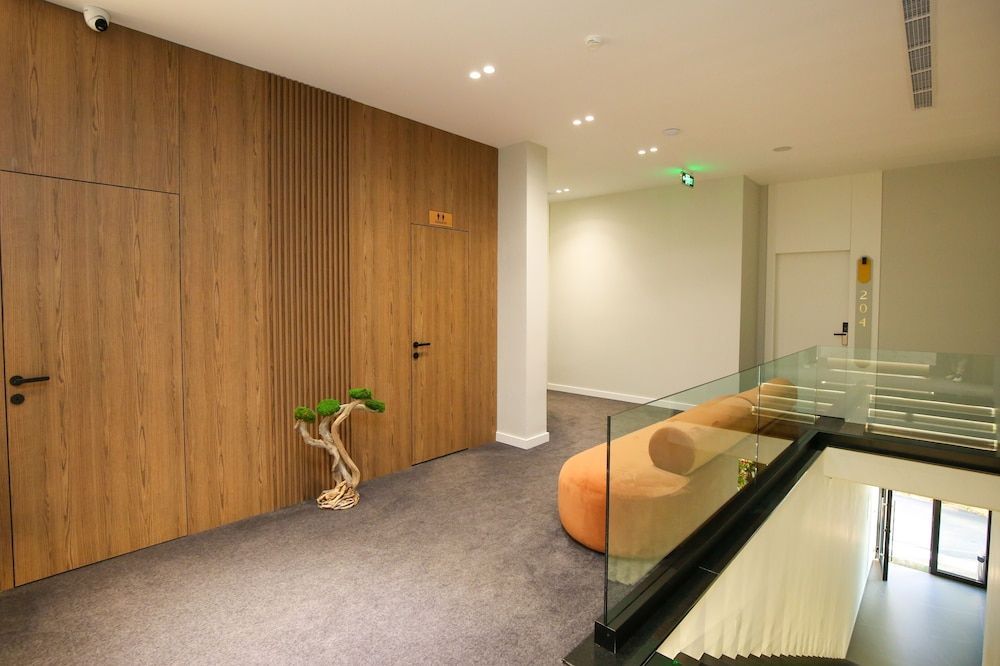 Charm Hotel 2