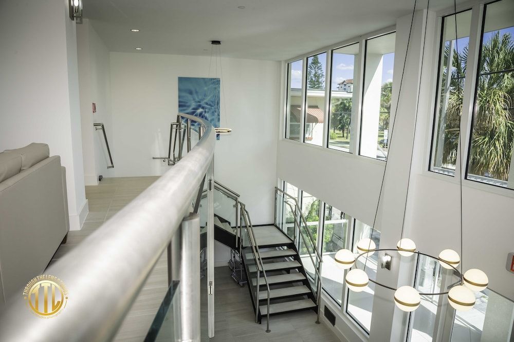 The Avalon Club 2