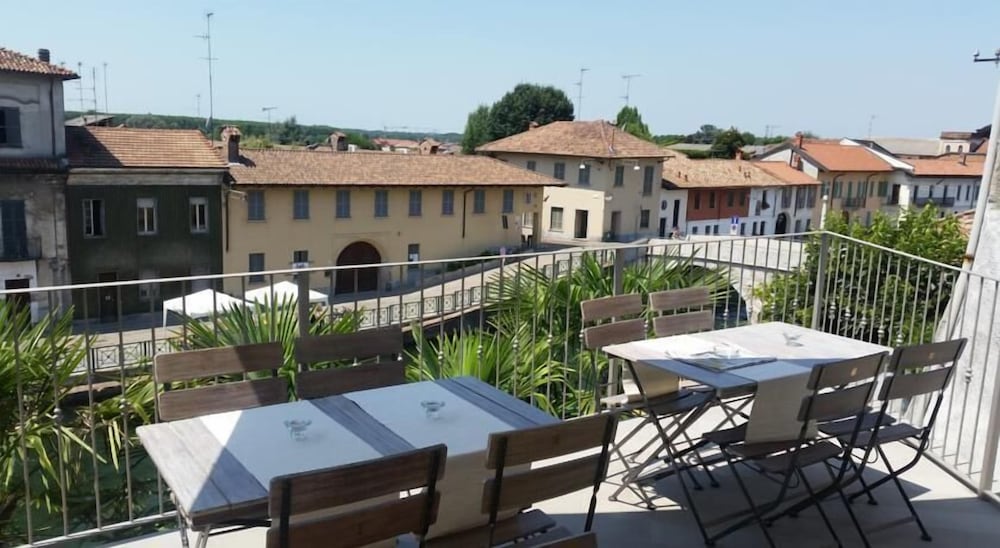 La Corte sul Naviglio 1