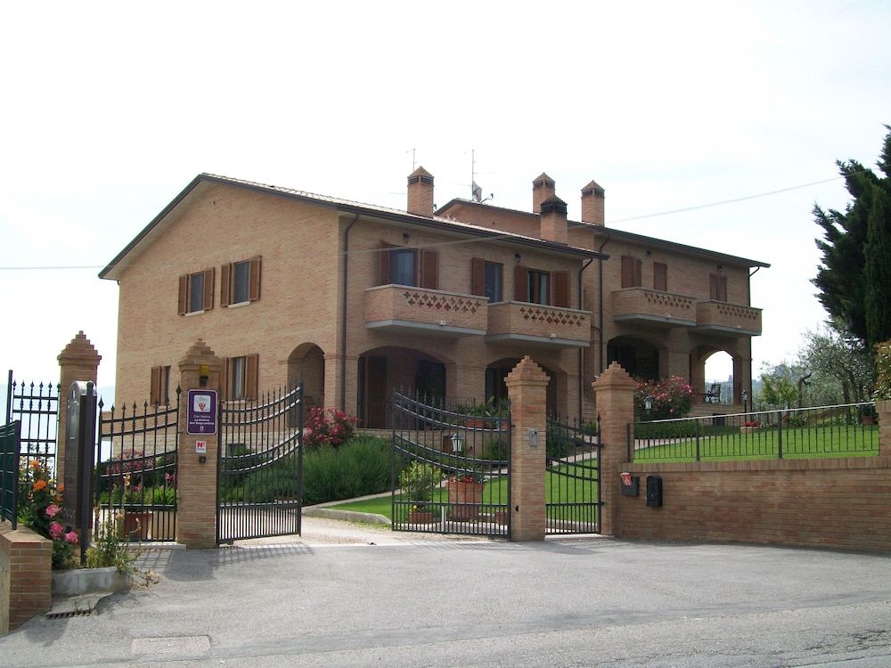 La Collina Del Sagrantino 1