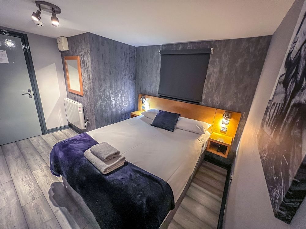 Twenty Hotel & Bar 2