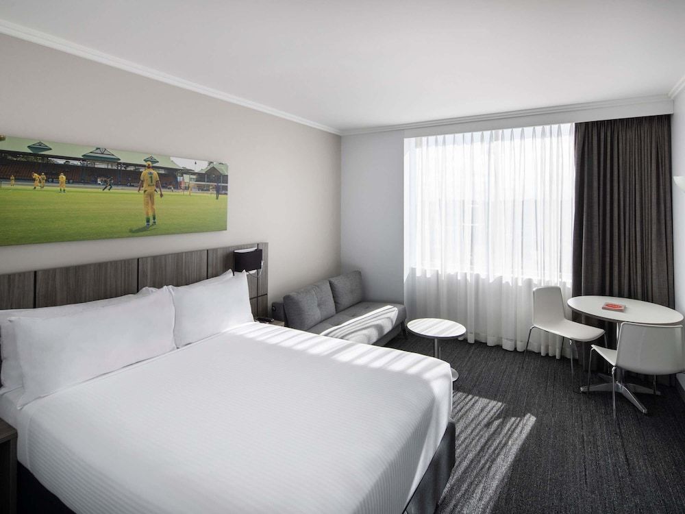 Mercure Sydney Bankstown 1