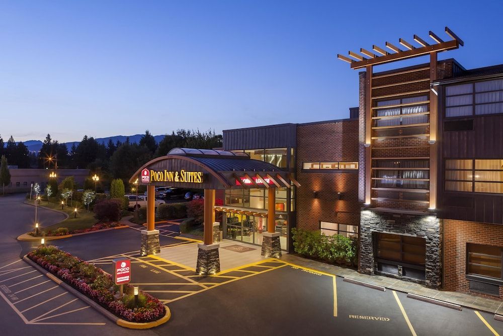 Poco Inn and Suites Hotel & Conference Centre 1