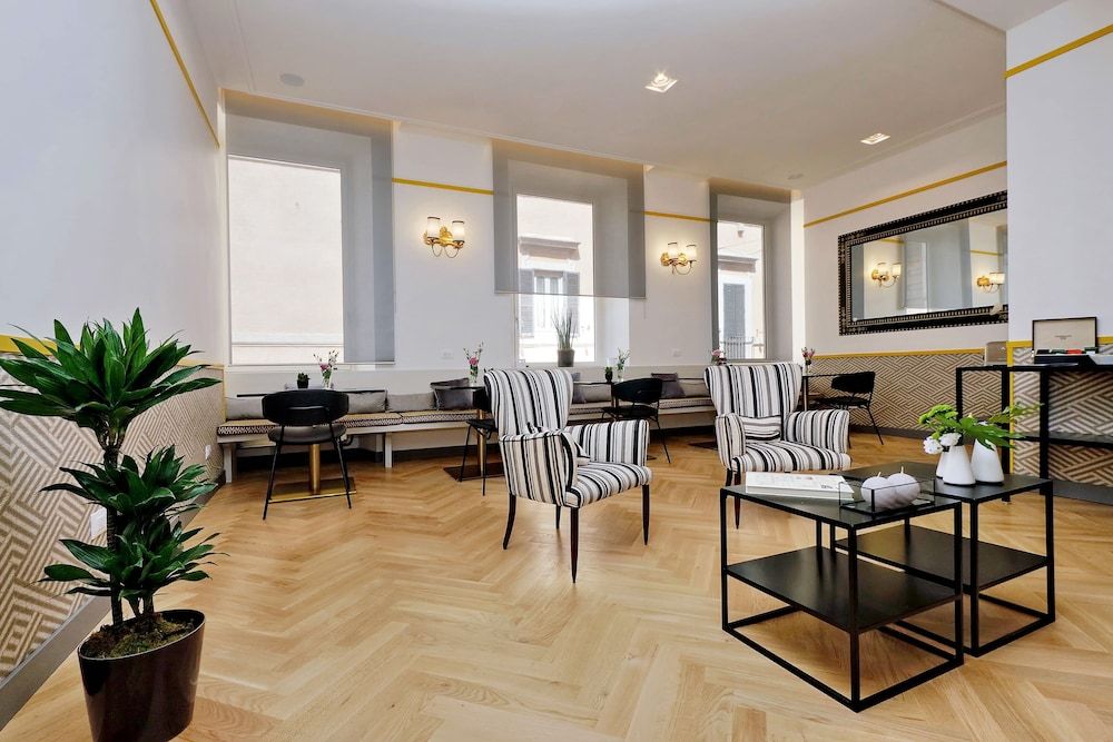 Roma Five Suites 2