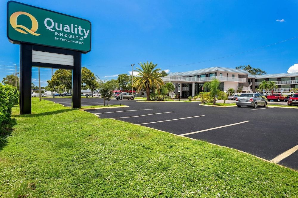 Quality Inn & Suites at Tropicana Field 1
