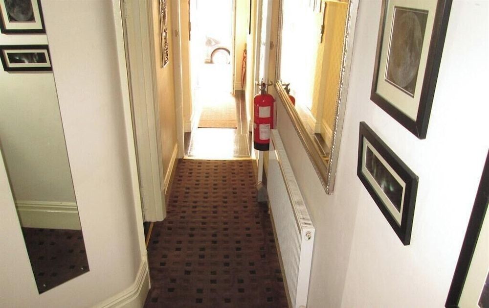 The Garnett Hotel 2