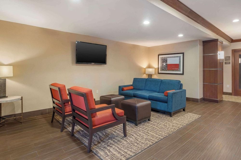 Comfort Suites McKinney-Allen 2