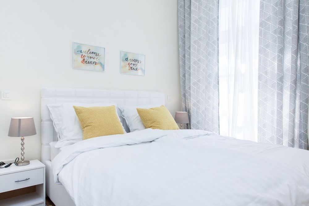 Luxury Main Square Apartments 2
