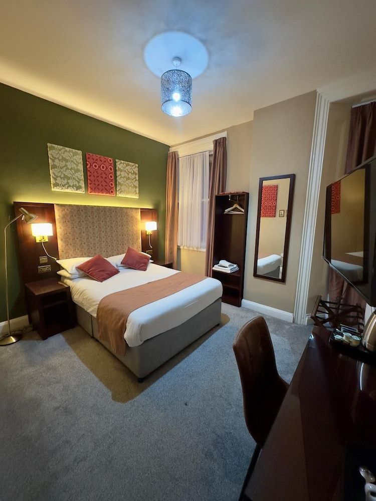 Acacia Hotel 1