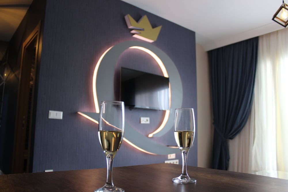 Quars Suite 1