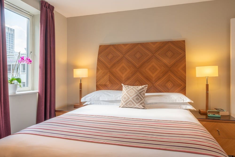 PREMIER SUITES Birmingham 2