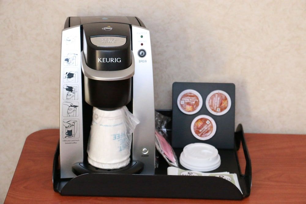 Holiday Inn Express & Suites MANTECA CITY CENTER by IHG 2