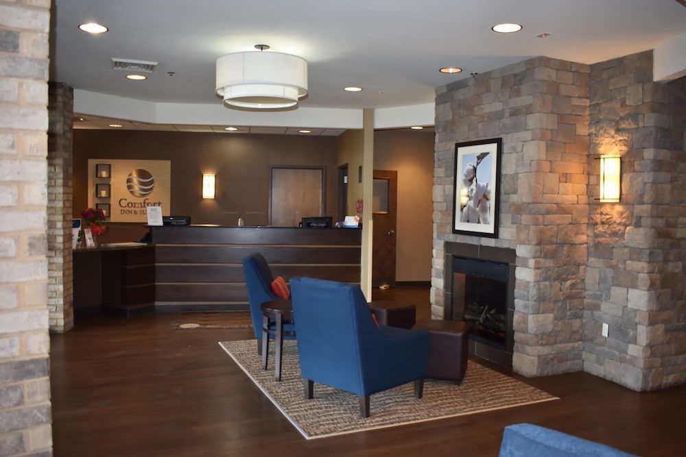 Comfort Inn & Suites Near Lake Guntersville 2