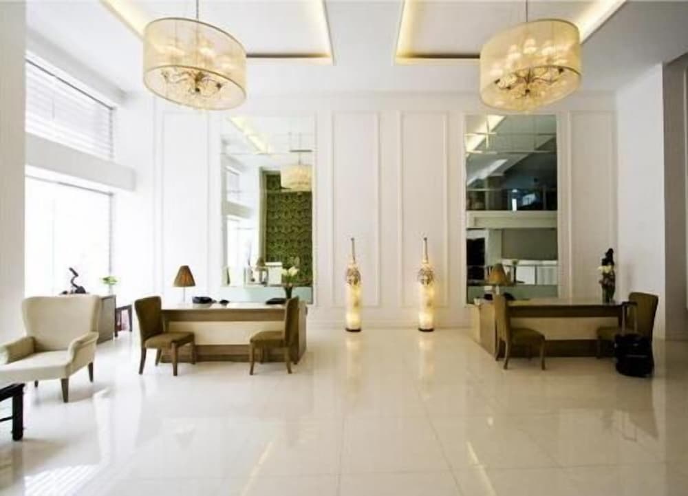 Hotel St. Ellis 2
