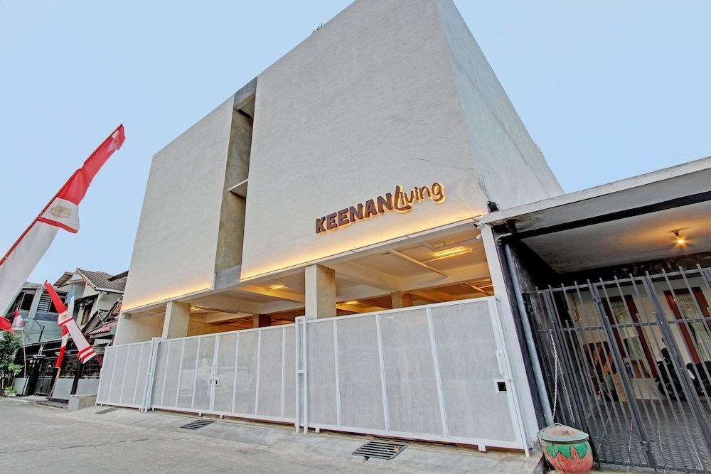 Keenan Living Perumnas 1
