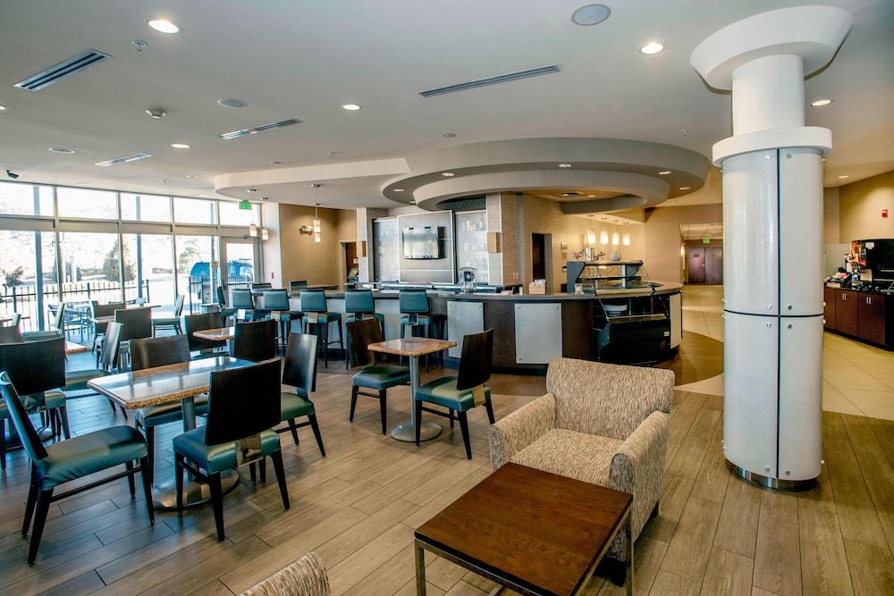 Springhill Suites by Marriott Pueblo Downtown 2
