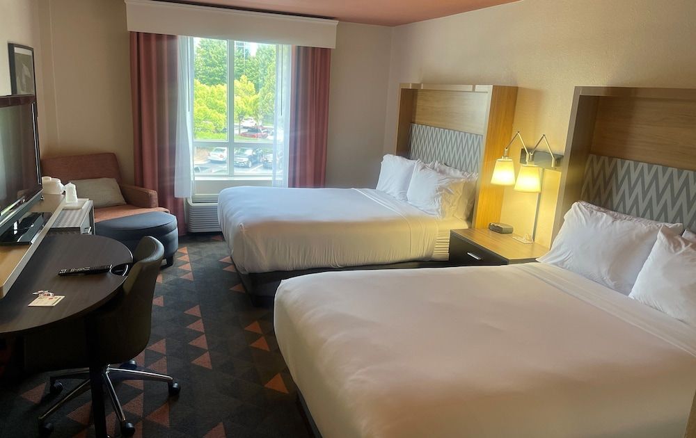 Holiday Inn ATLANTA-GAS SOUTH ARENA AREA by IHG 2