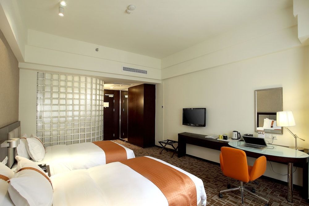 Holiday Inn Express CHENGDU WUHOU by IHG 2