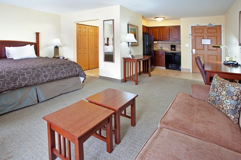 Staybridge Suites ELKHART NORTH by IHG 2