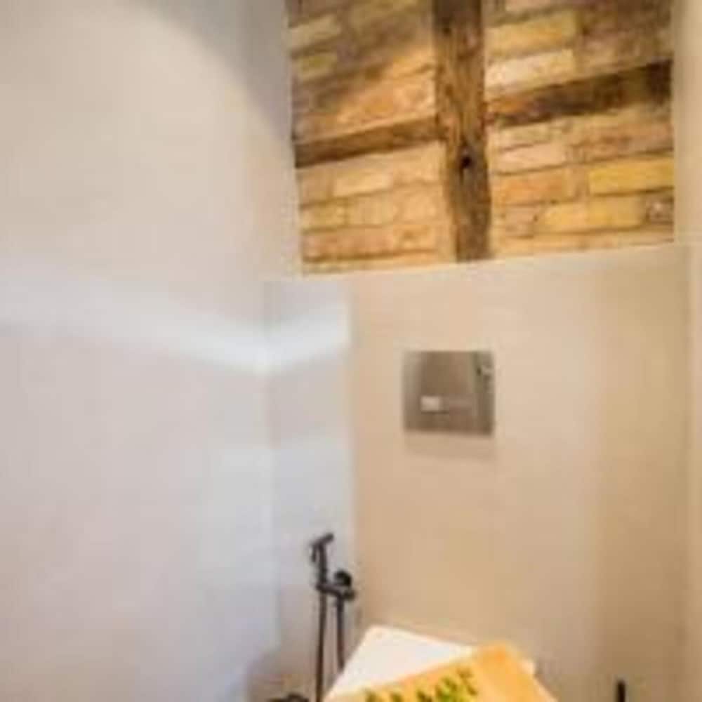 Libretto Suites 2
