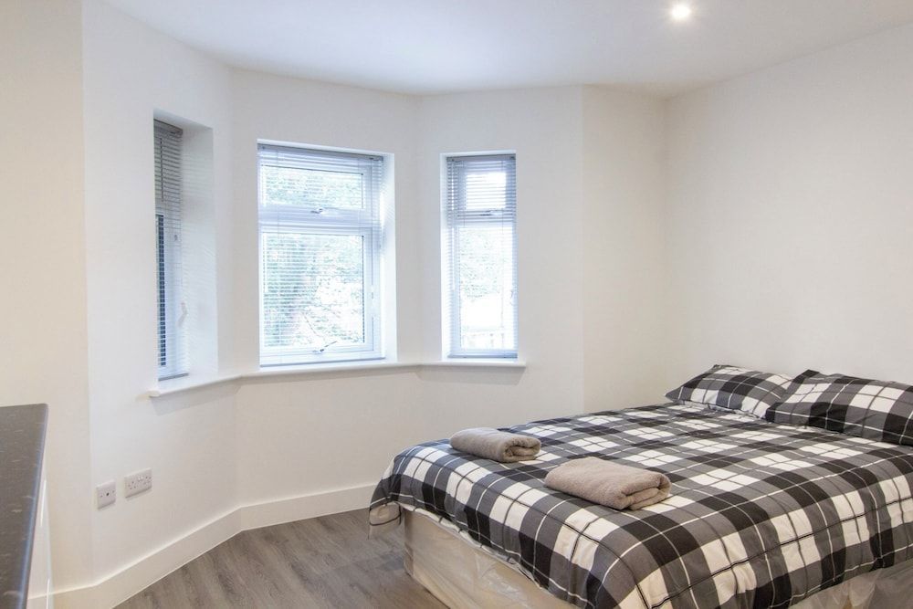 Bridge Road - Room 2b 2