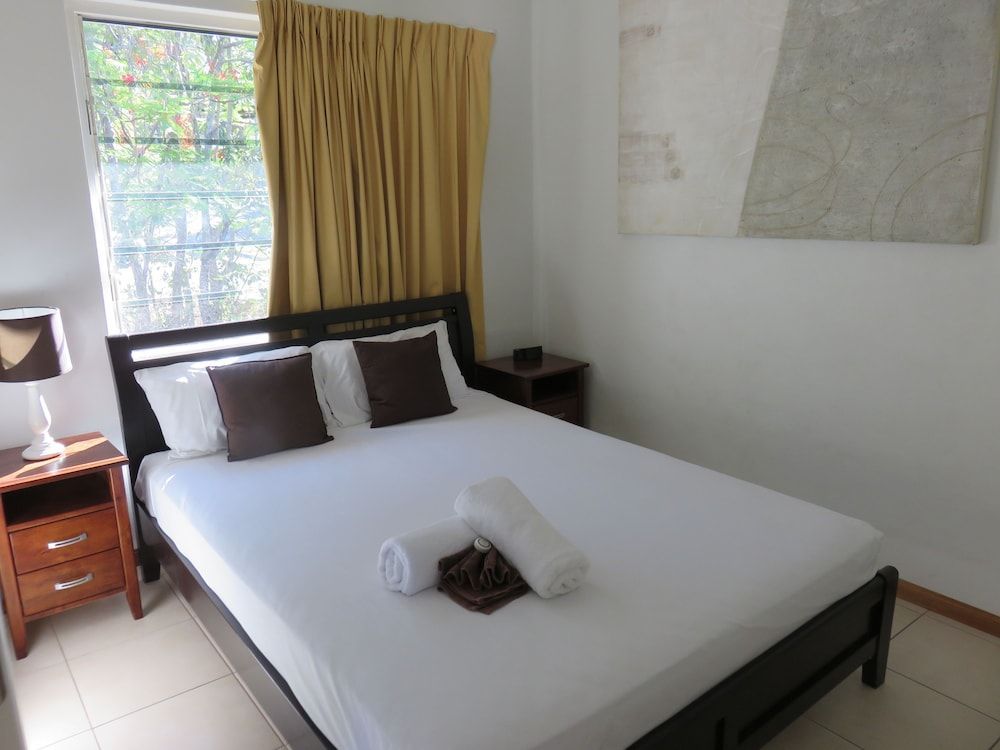 Airlie Beach Apartments 2