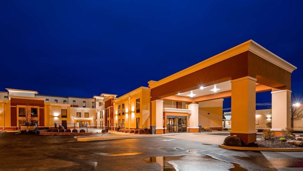 Best Western Plus Parkway Hotel 1