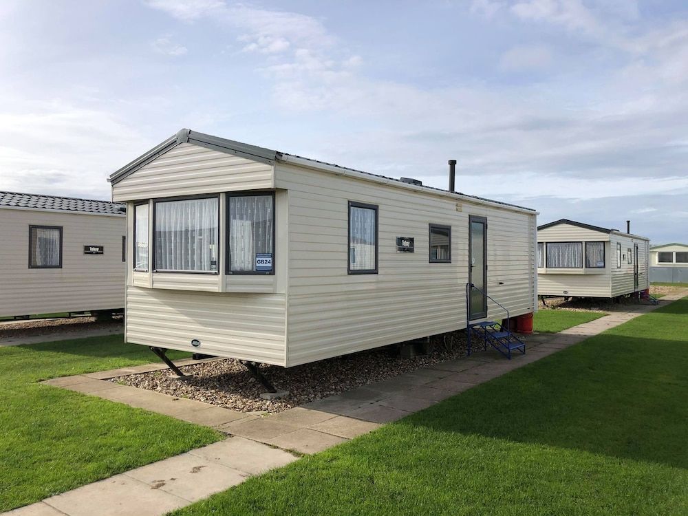 Golden Anchor Caravan Park 1