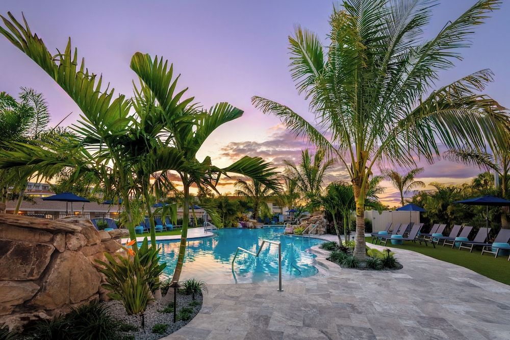Tropical Beach Resorts - Sarasota 1