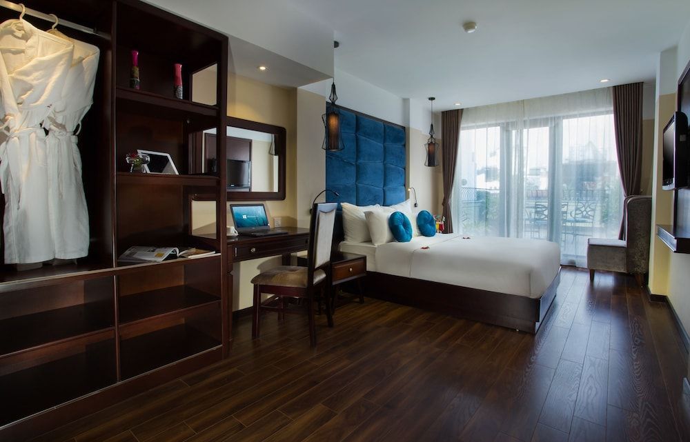 Ambassador Hanoi Hotel & Spa 1