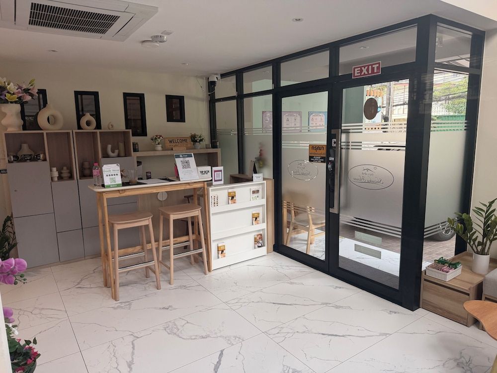 Shizuka House - 500 m walk to BTS Phrom Phong 2