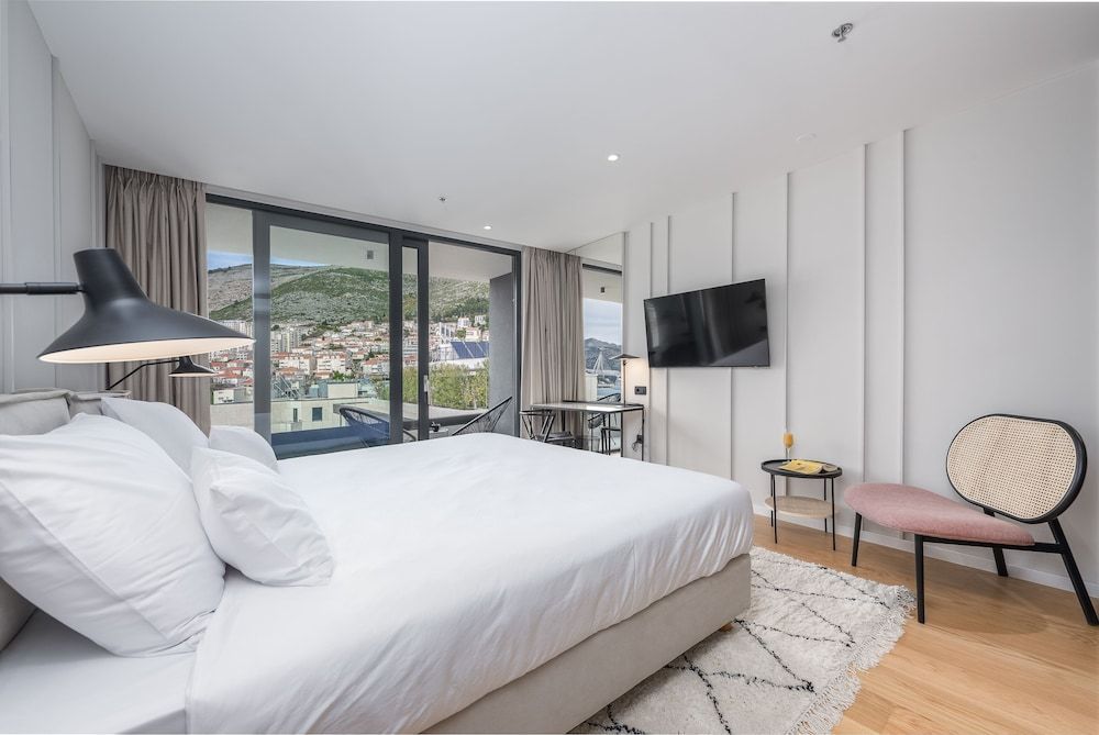 City Residences 2