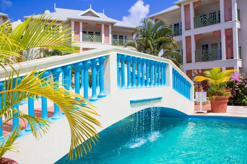 Bay Gardens Beach Resort and Spa 1