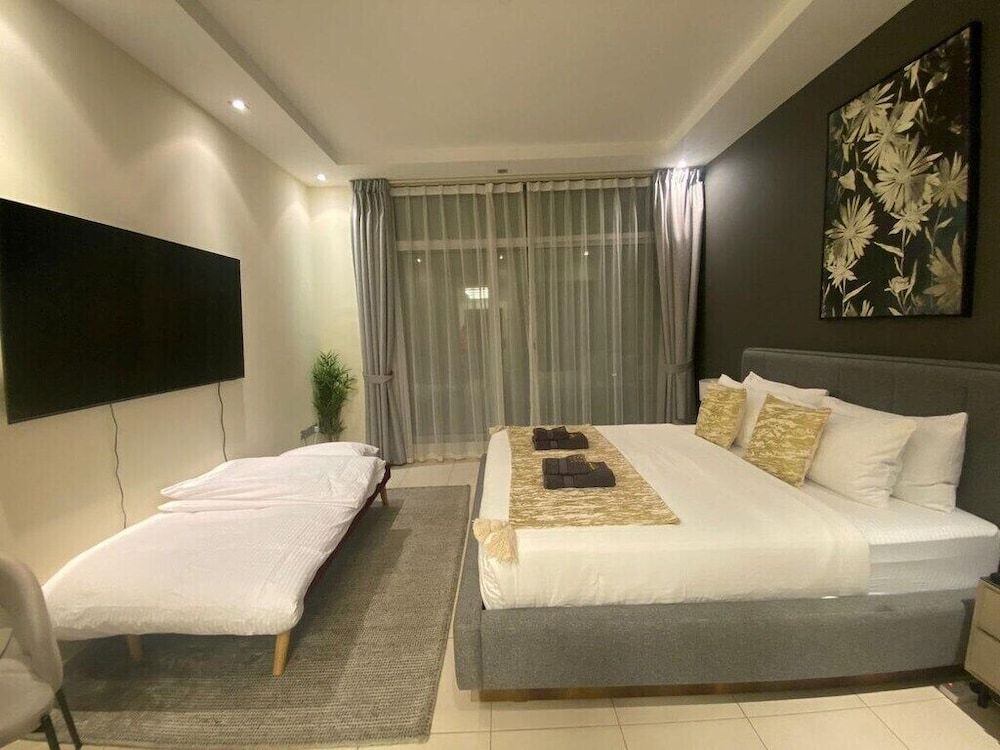 Skyview Tower 2