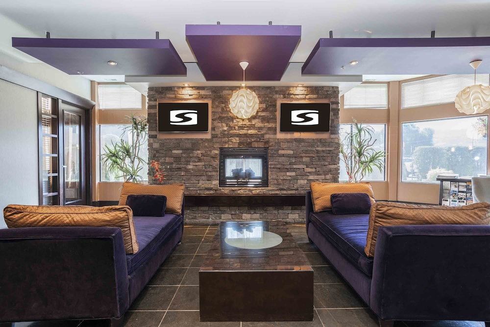 Sandman Hotel Penticton 2