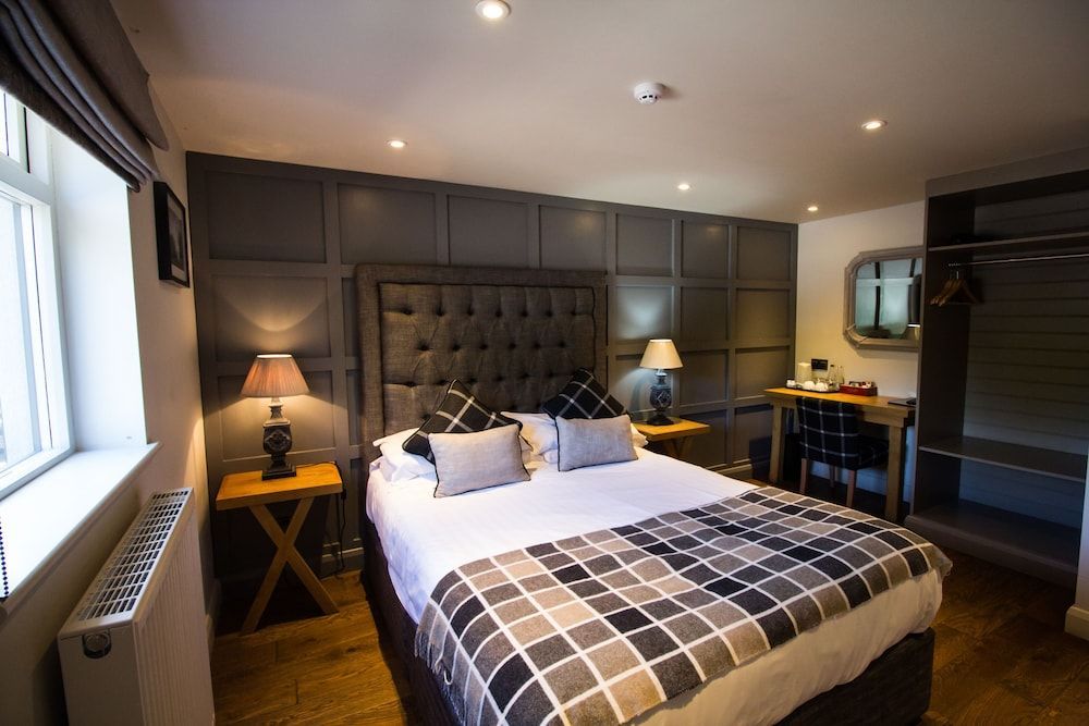 The Fenwick 1