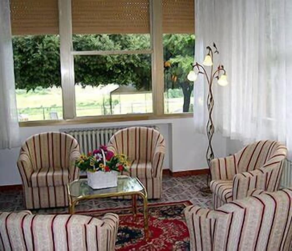 Hotel Sangallo B&B - panoramic position - Valley and vineyard view- family run 2