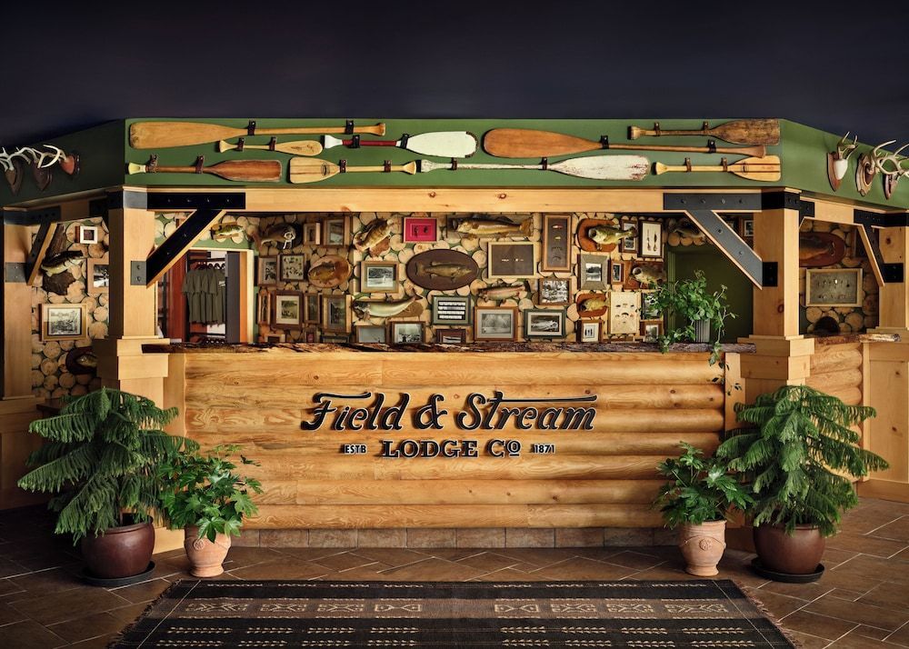 Field & Stream Lodge Bozeman 2