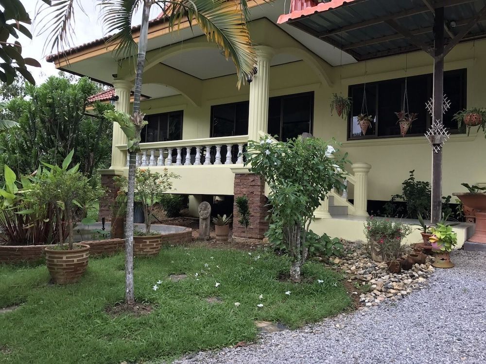 House of Garden 1