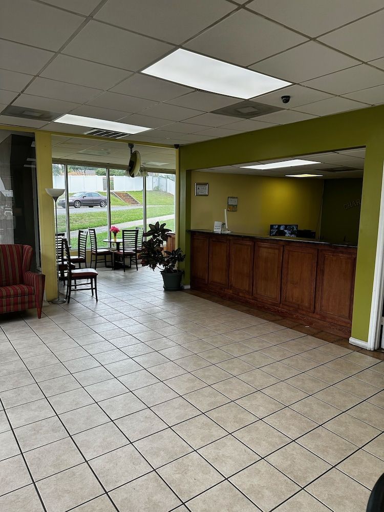 Loyalty Inn Charlotte Airport 2