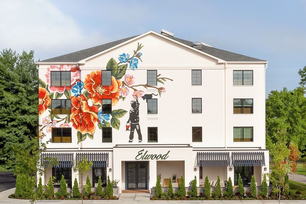Elwood Hotel & Suites 1
