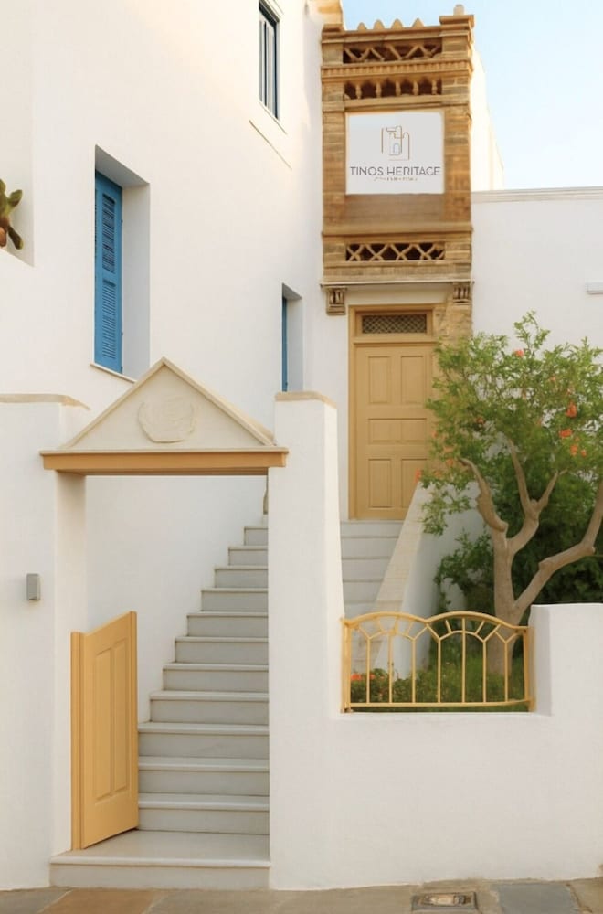 Tinos Heritage Plateia 1