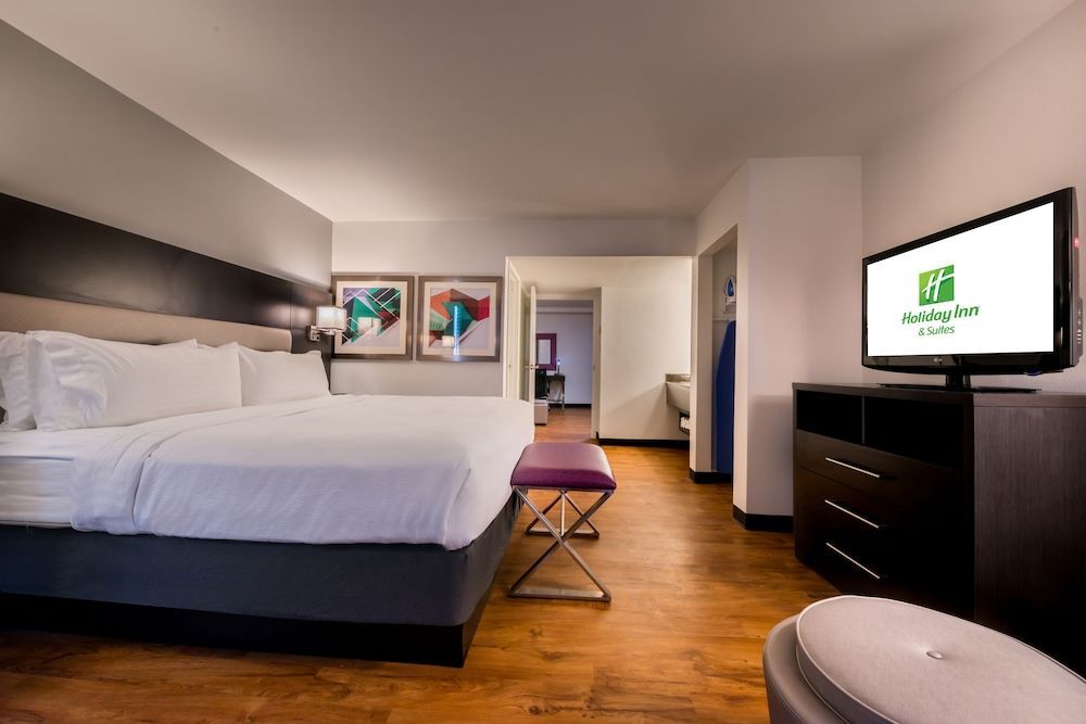 Holiday Inn & Suites BEAUMONT-PLAZA (I-10 & WALDEN) by IHG 2