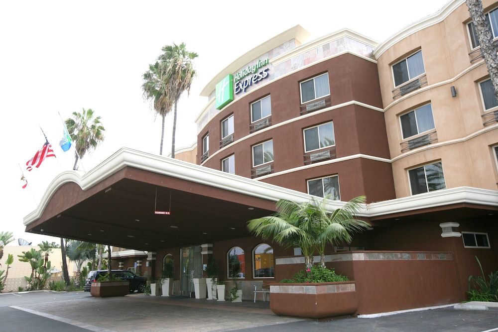Holiday Inn Express SAN DIEGO SOUTH - CHULA VISTA by IHG 1