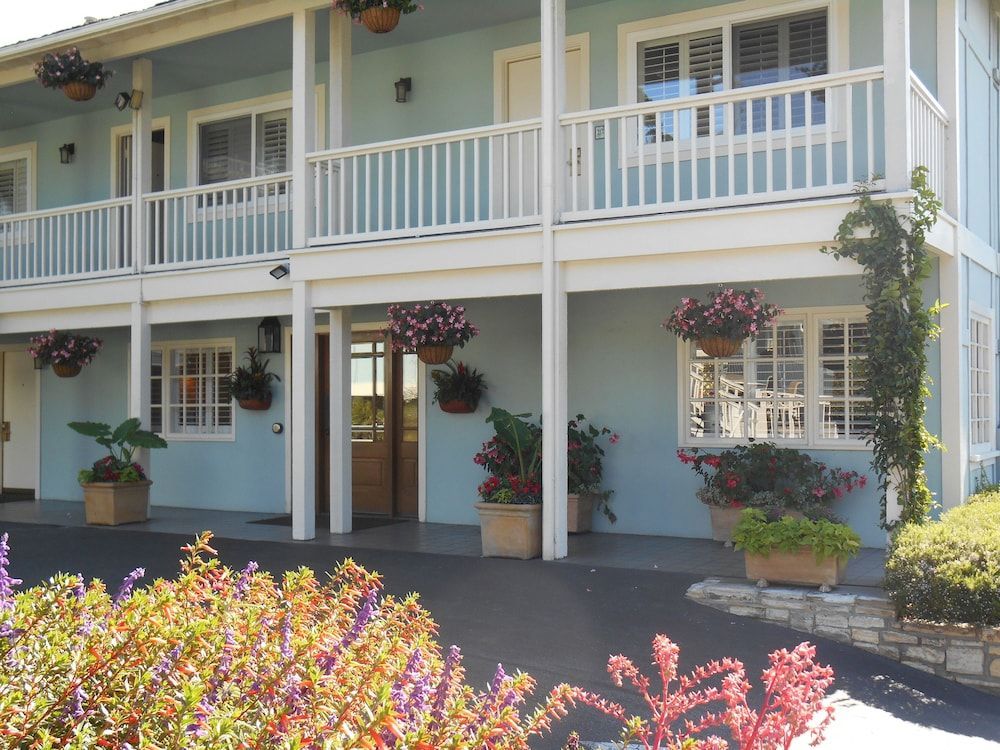 Carmel Bay View Inn 1