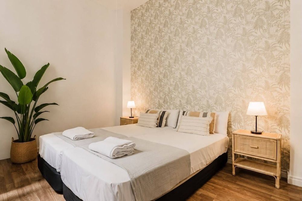 Valencia Luxury - Malvarrosa Beach 1