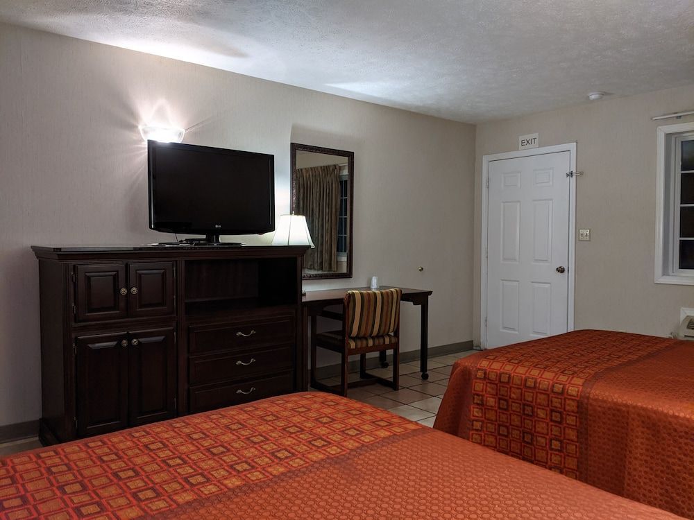 Reelfoot Lake Inn 2